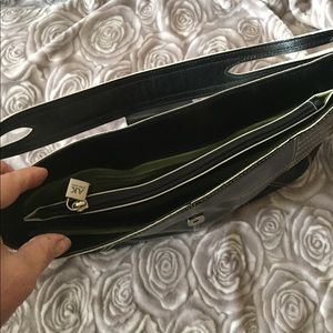 Anne Klein Bags - Anne Klein black leather purse Anne Klein Bags - Anne Klein black leather purse